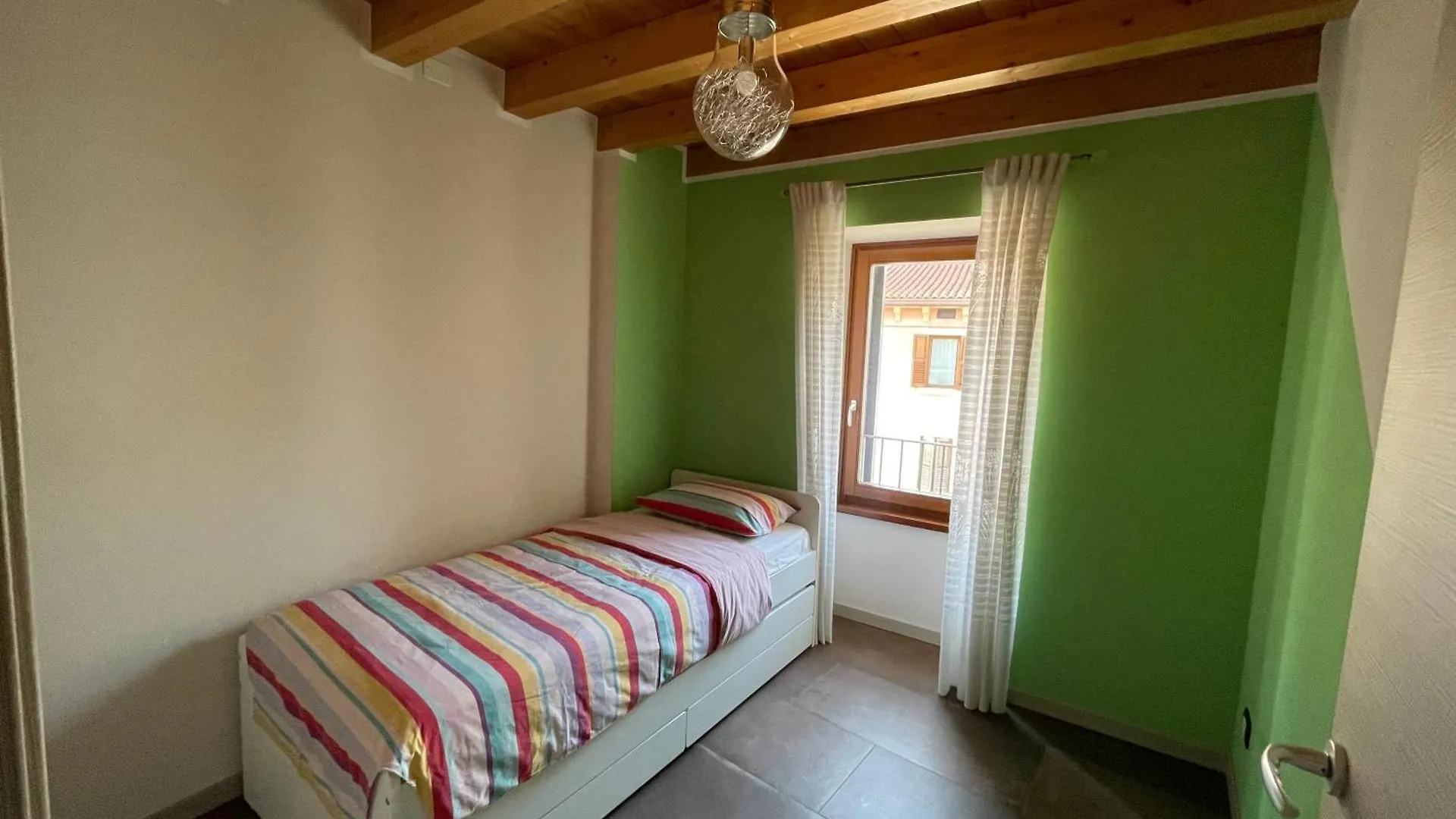 Apartment Dimora Rosso San Zeno - Wifi Veloce E Adatto Per Famiglie Verona Italy
