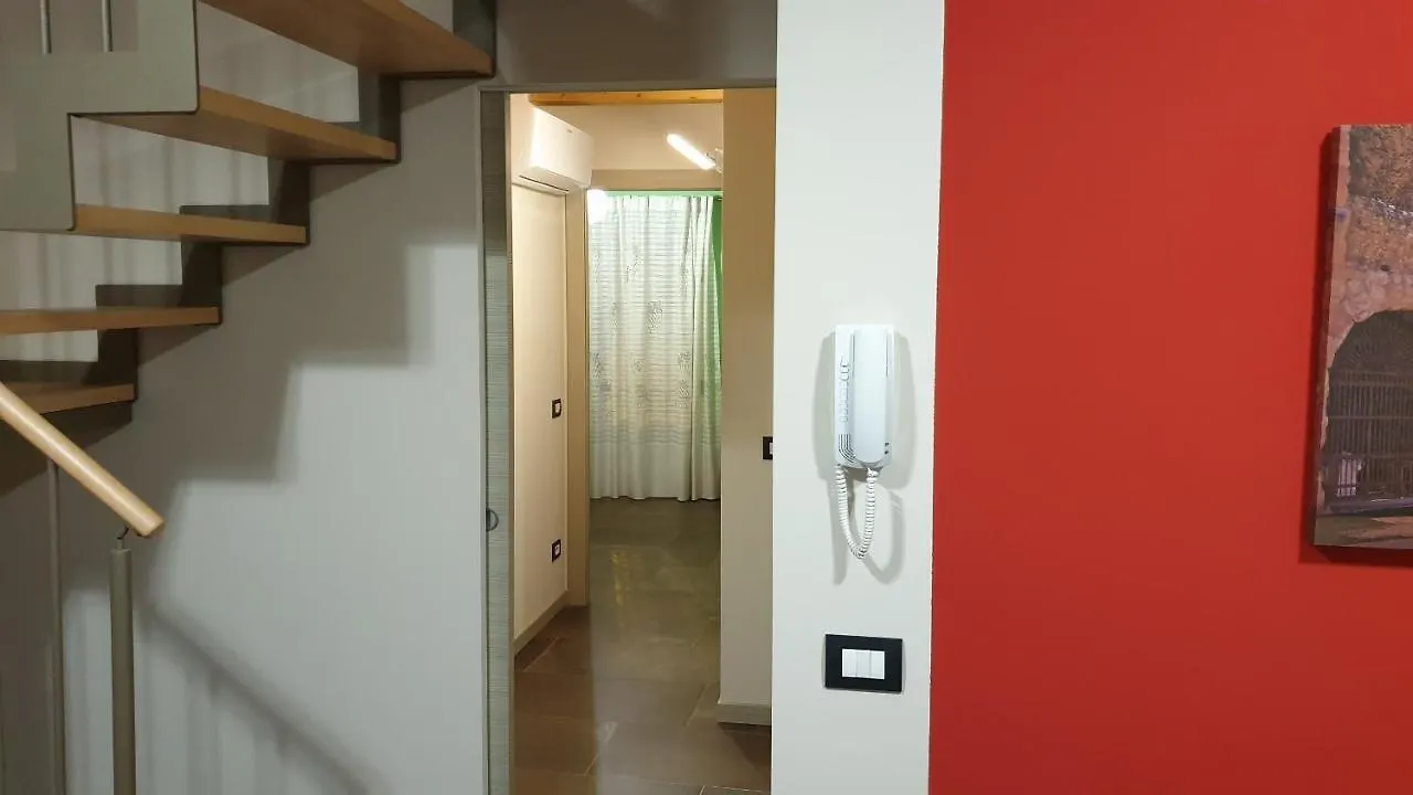 Dimora Rosso San Zeno - Wifi Veloce E Adatto Per Famiglie Verona Italy